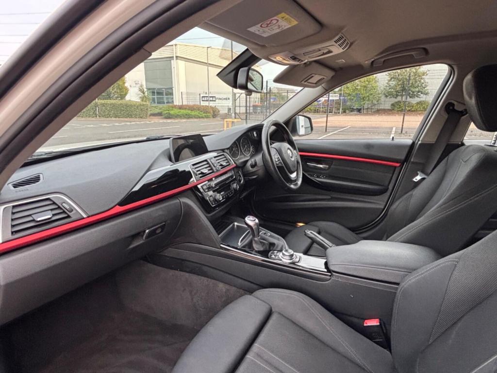 BMW 3 SERIES