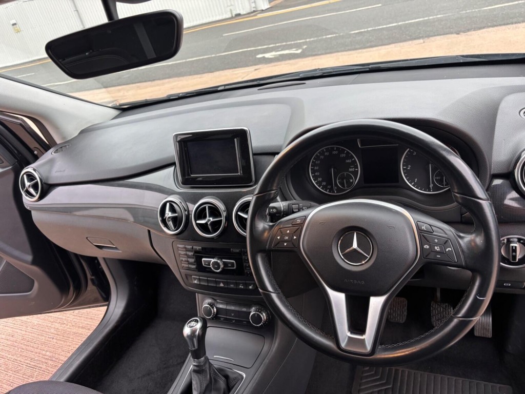 MERCEDES-BENZ B CLASS