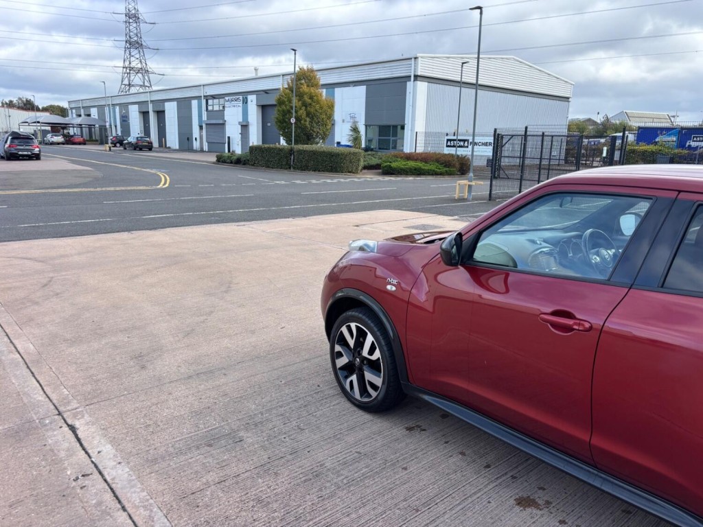 NISSAN JUKE