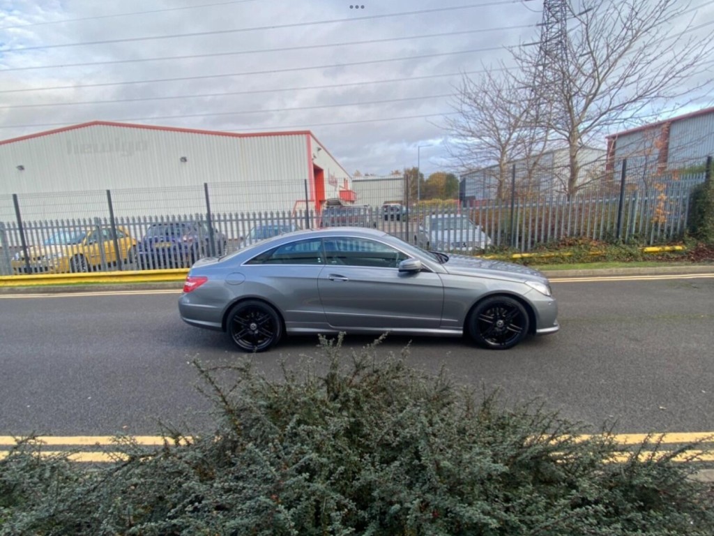 MERCEDES-BENZ E CLASS