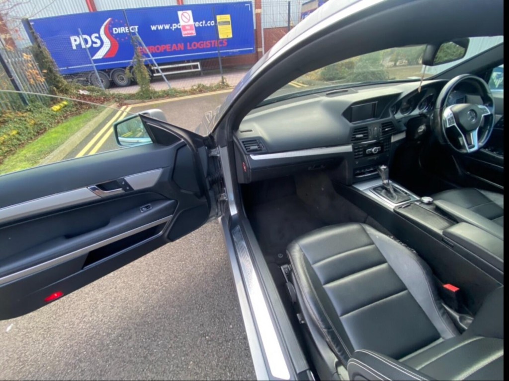 MERCEDES-BENZ E CLASS