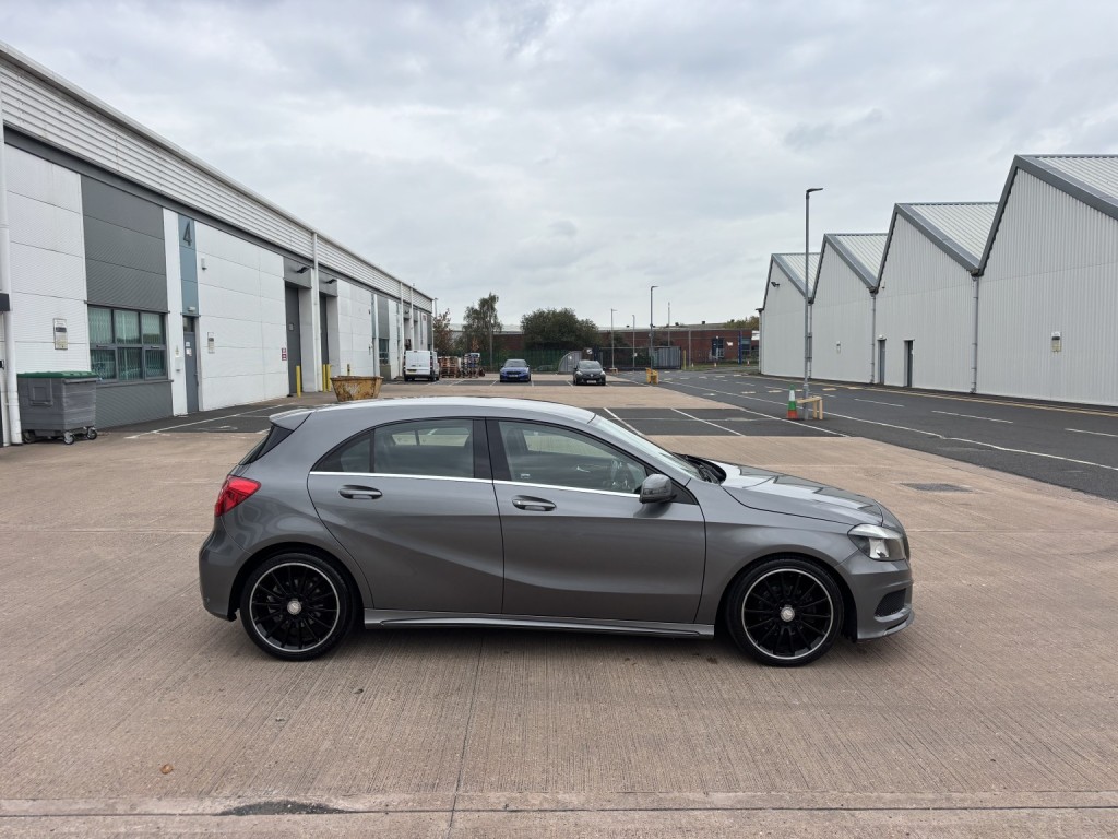 View MERCEDES-BENZ A CLASS 2.1 A200 CDI AMG Sport