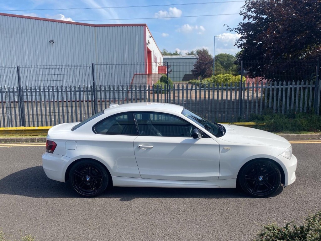 View BMW 1 SERIES 2.0 118d Sport Plus Edition Coupe