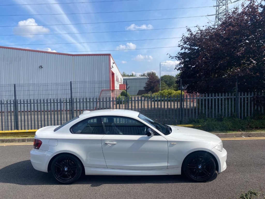 View BMW 1 SERIES 2.0 118d Sport Plus Edition Coupe