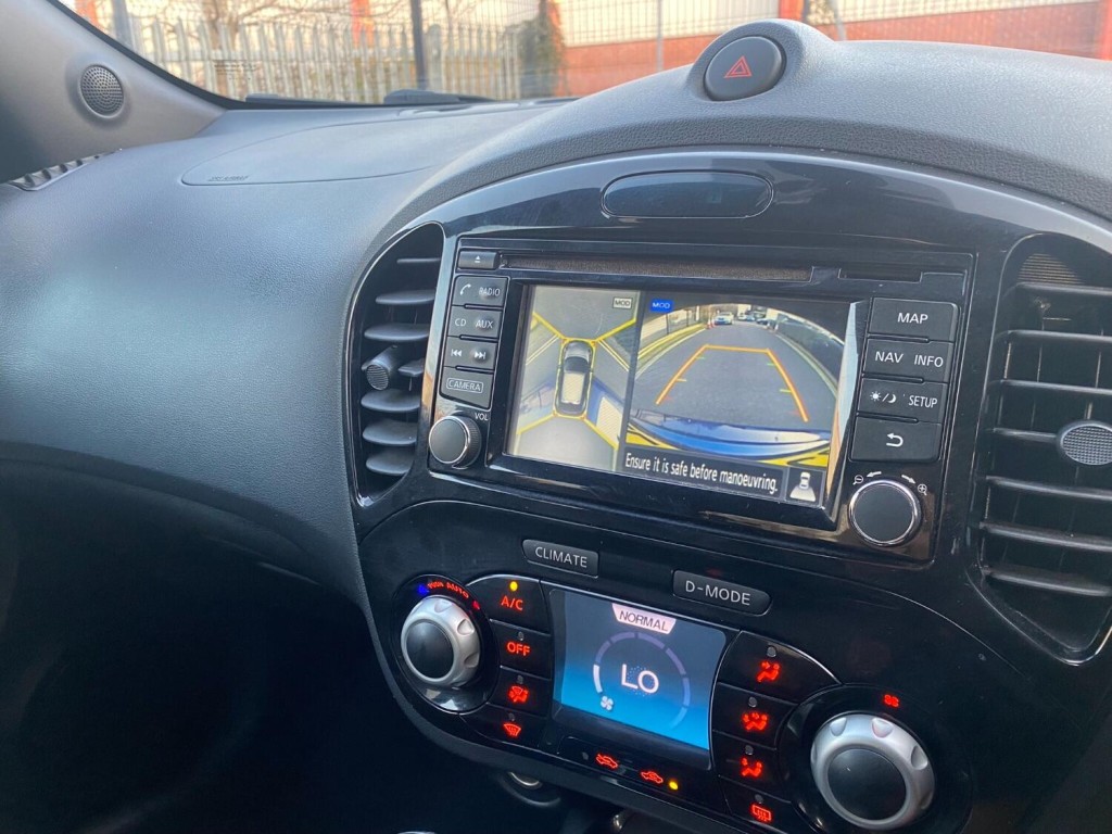 View NISSAN JUKE 1.5 dCi Tekna
