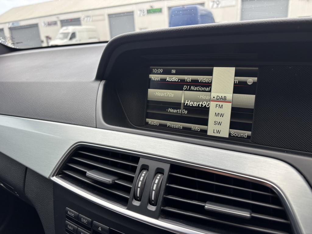 MERCEDES-BENZ C CLASS