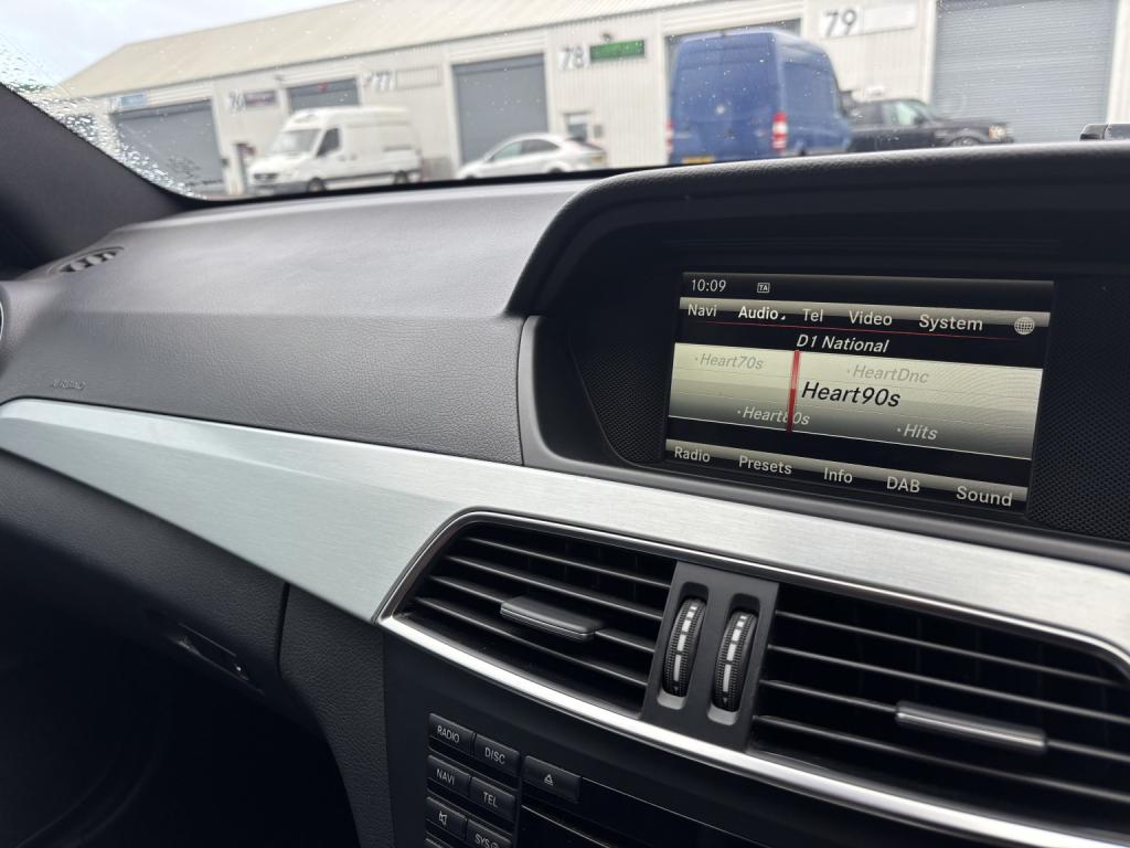 MERCEDES-BENZ C CLASS