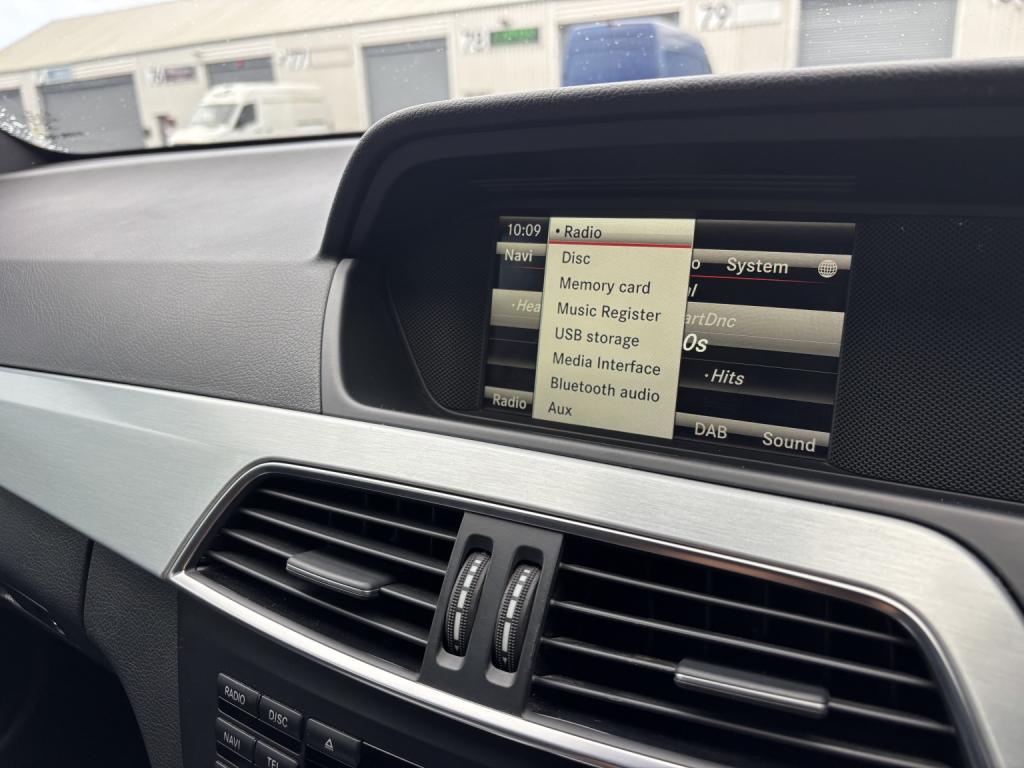 MERCEDES-BENZ C CLASS