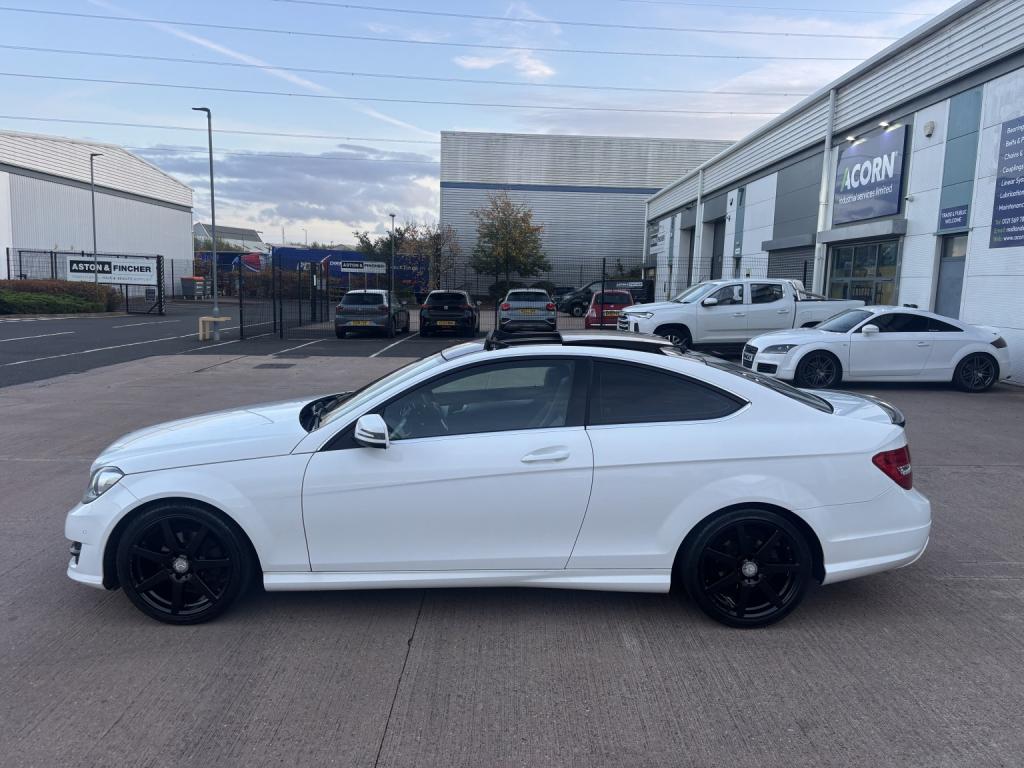 MERCEDES-BENZ C CLASS