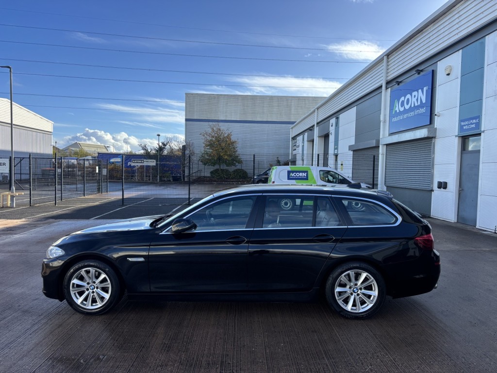 View BMW 5 SERIES 2.0 518d SE Touring