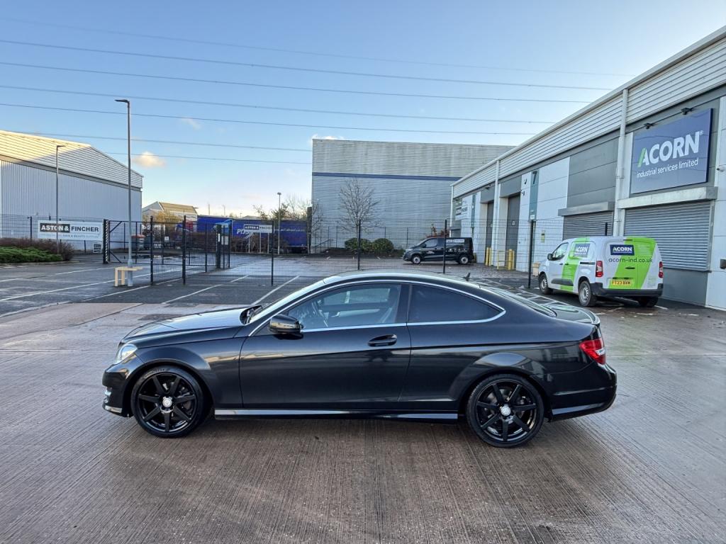 View MERCEDES-BENZ C CLASS 2.1 C220 CDI AMG Sport Edition
