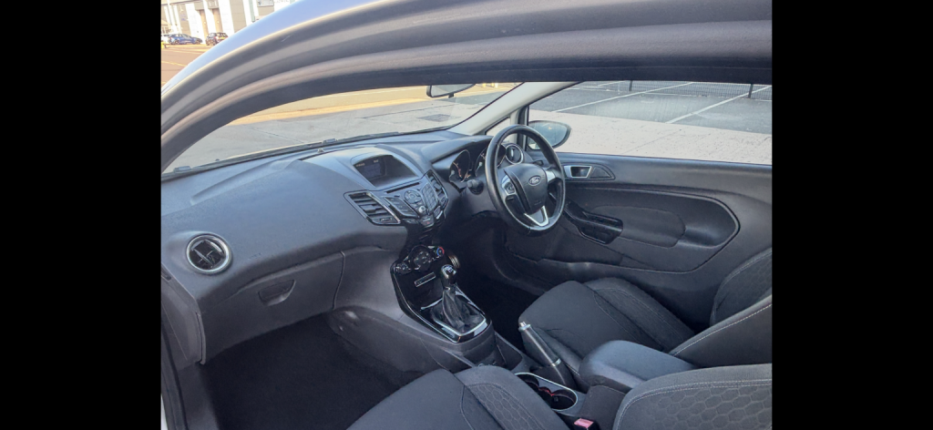 View FORD FIESTA 1.0 T EcoBoost Zetec S