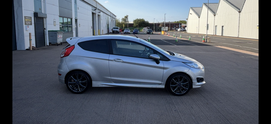 View FORD FIESTA 1.0 T EcoBoost Zetec S
