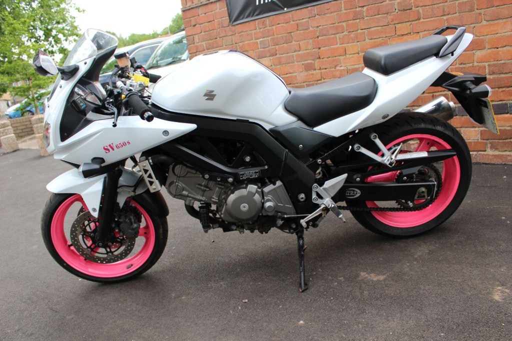 SUZUKI SV650S