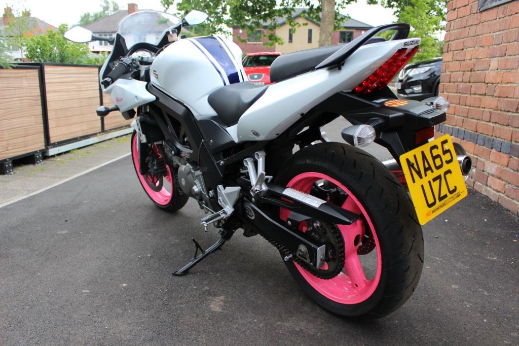 SUZUKI SV650S