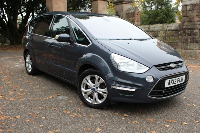 FORD S-MAX 2.2 TDCi Titanium