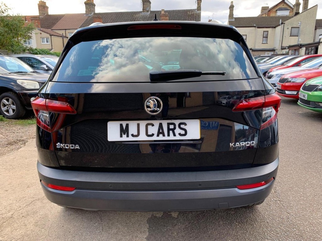 SKODA KAROQ