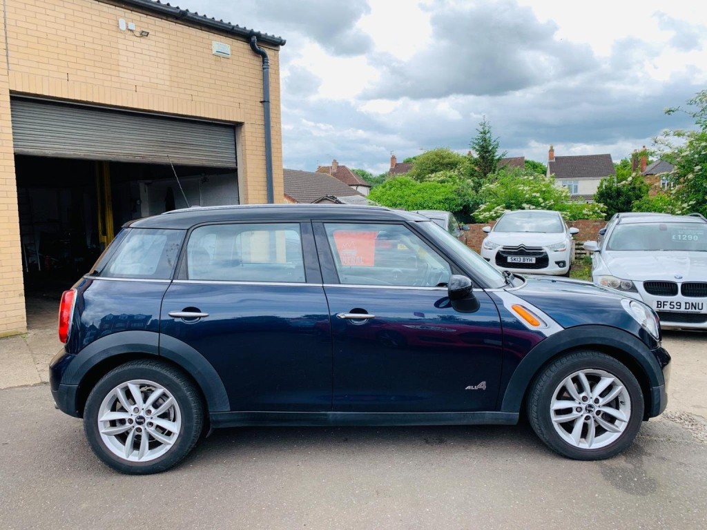 View MINI COUNTRYMAN 2.0 Cooper D Auto ALL4 Euro 5 5dr
