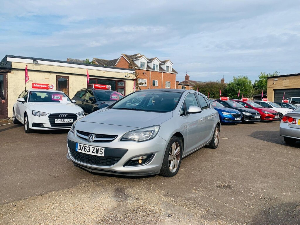 View VAUXHALL ASTRA 1.4T 16v SRi Euro 5 5dr