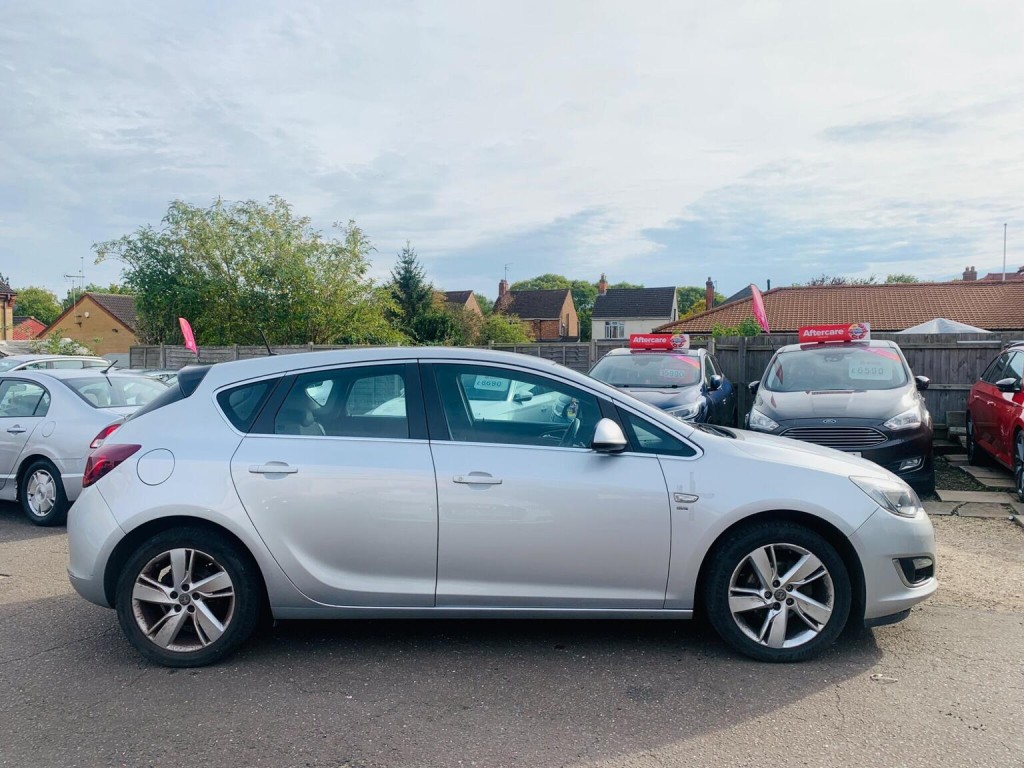 View VAUXHALL ASTRA 1.4T 16v SRi Euro 5 5dr