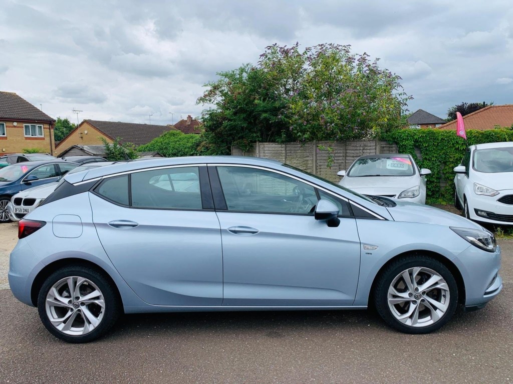View VAUXHALL ASTRA 1.6i Turbo SRi Euro 6 (s/s) 5dr