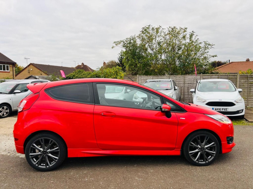 View FORD FIESTA 1.0T EcoBoost ST-Line Euro 6 (s/s) 3dr