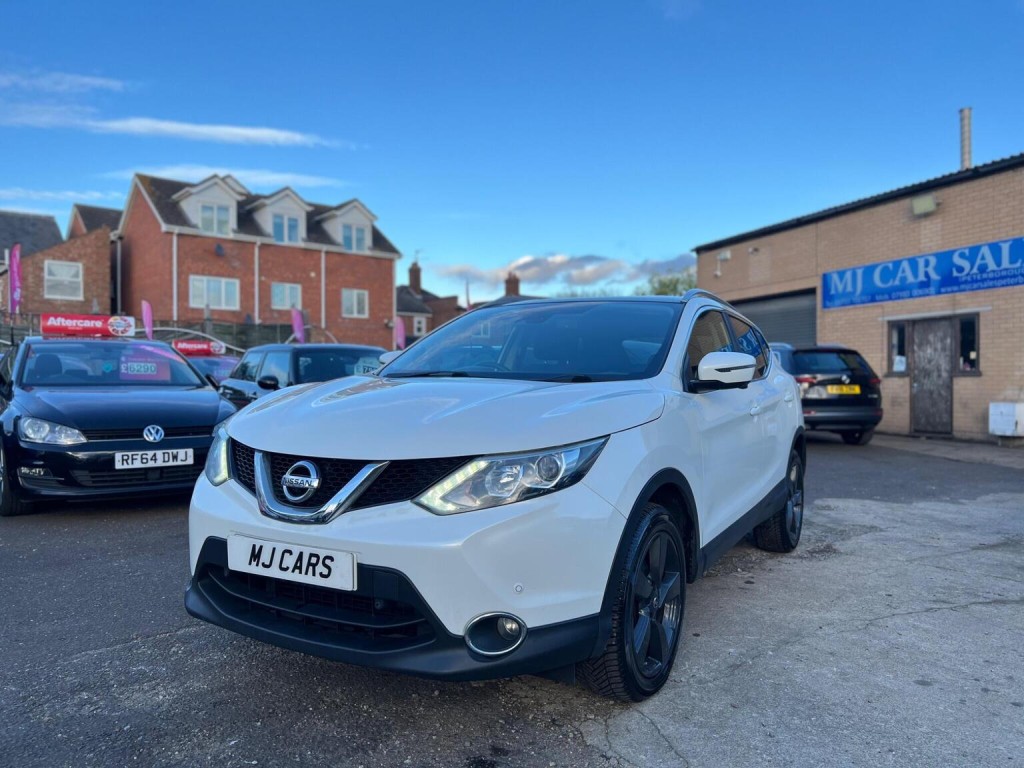 View NISSAN QASHQAI 1.5 dCi N-Connecta 2WD Euro 6 (s/s) 5dr