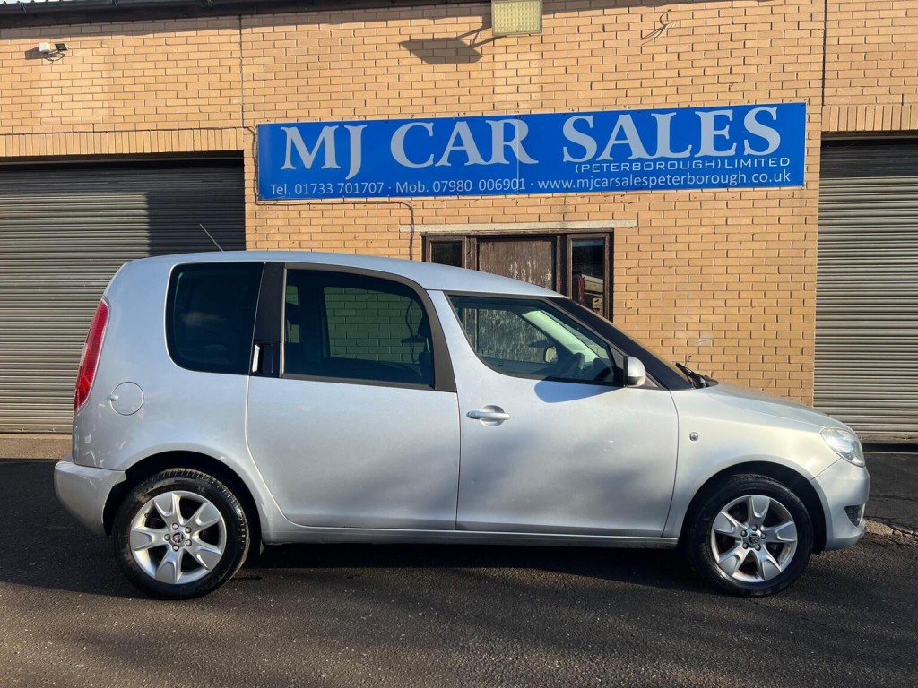 View SKODA ROOMSTER 1.2 TSI SE Action Euro 5 5dr