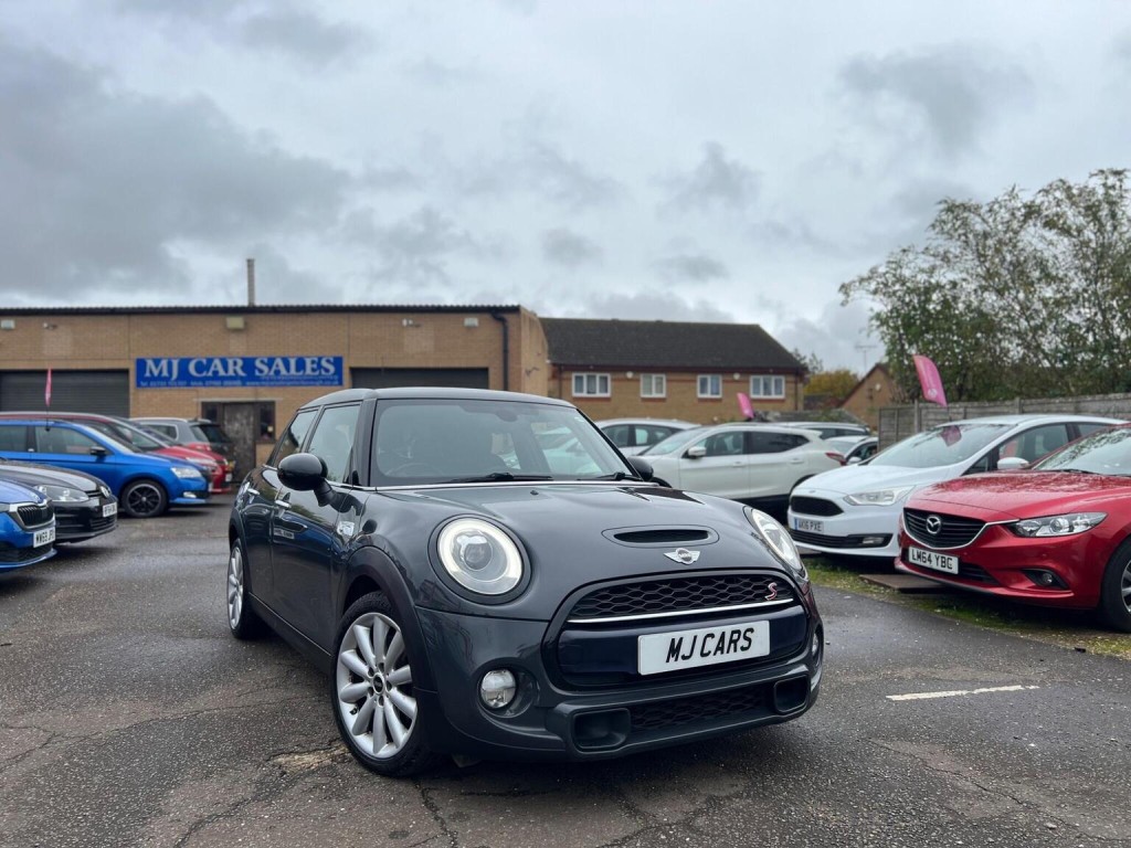 View MINI HATCH 2.0 Cooper S Euro 6 (s/s) 5dr