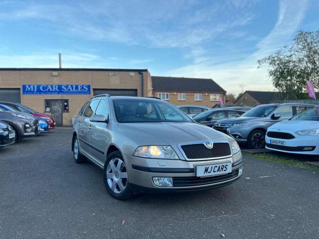 View SKODA OCTAVIA 2.0 FSI Laurin & Klement Euro 4 5dr