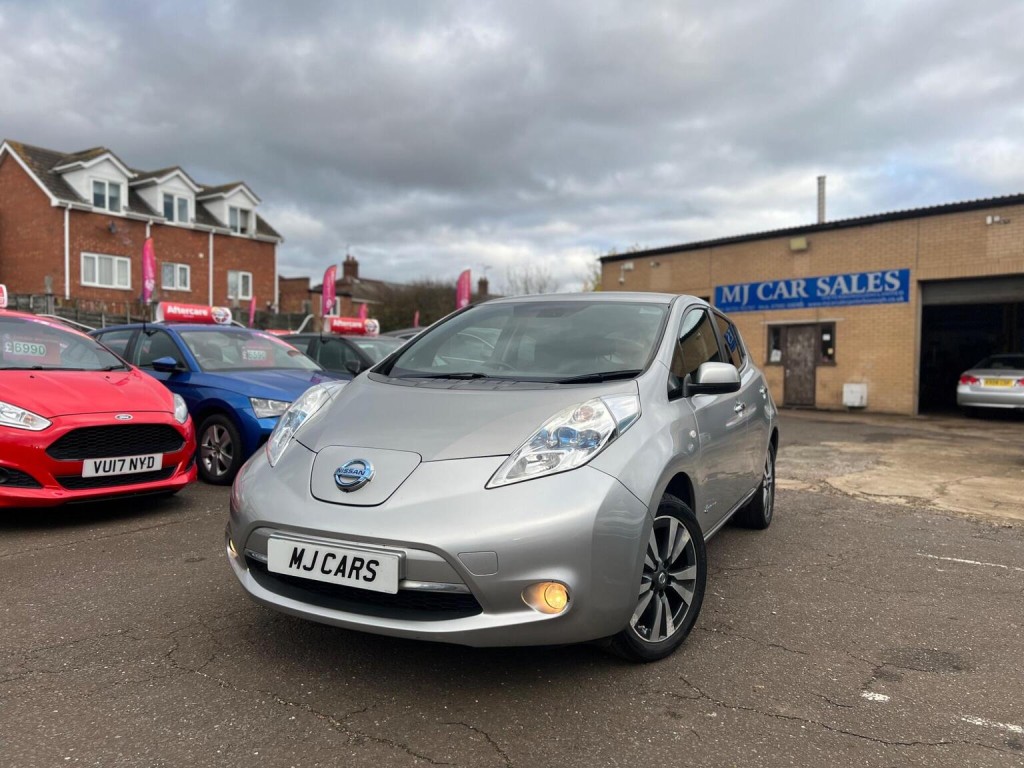 View NISSAN LEAF 24kWh Tekna Auto 5dr