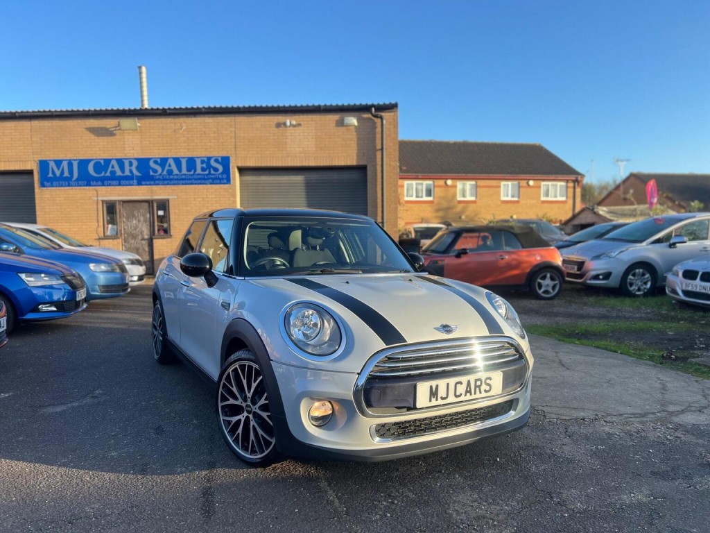 View MINI HATCH 1.5 Cooper Euro 6 (s/s) 5dr