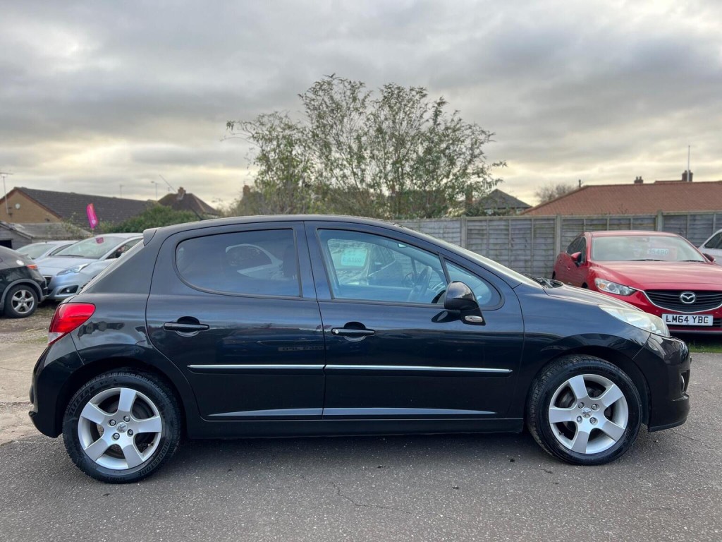 View PEUGEOT 207 1.6 HDi Sport Euro 5 5dr