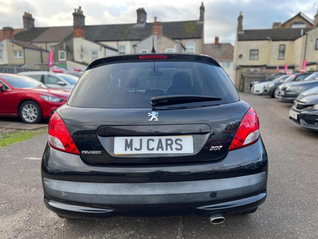 PEUGEOT 207