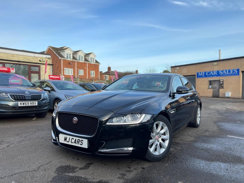View JAGUAR XF 2.0d Prestige Auto Euro 6 (s/s) 4dr