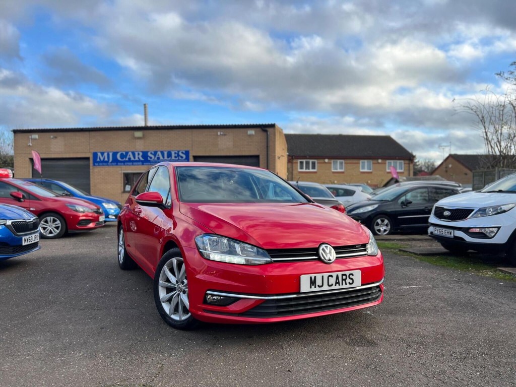 View VOLKSWAGEN GOLF 2.0 TDI GT DSG Euro 6 (s/s) 5dr