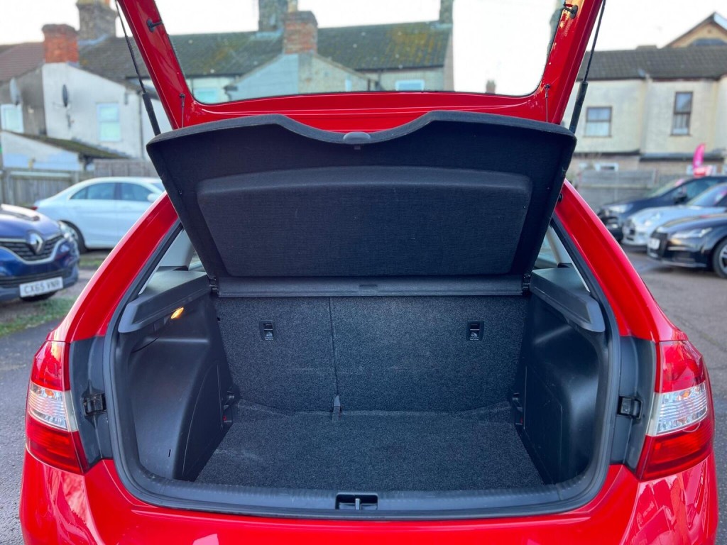 SKODA RAPID SPACEBACK