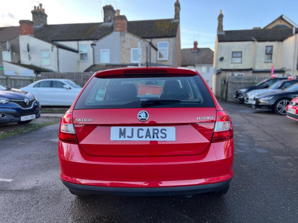 SKODA RAPID SPACEBACK