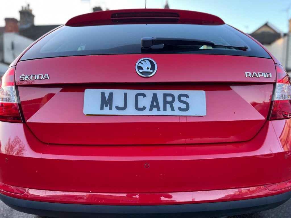 SKODA RAPID SPACEBACK