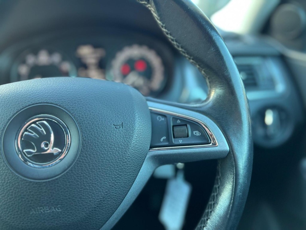 SKODA RAPID SPACEBACK