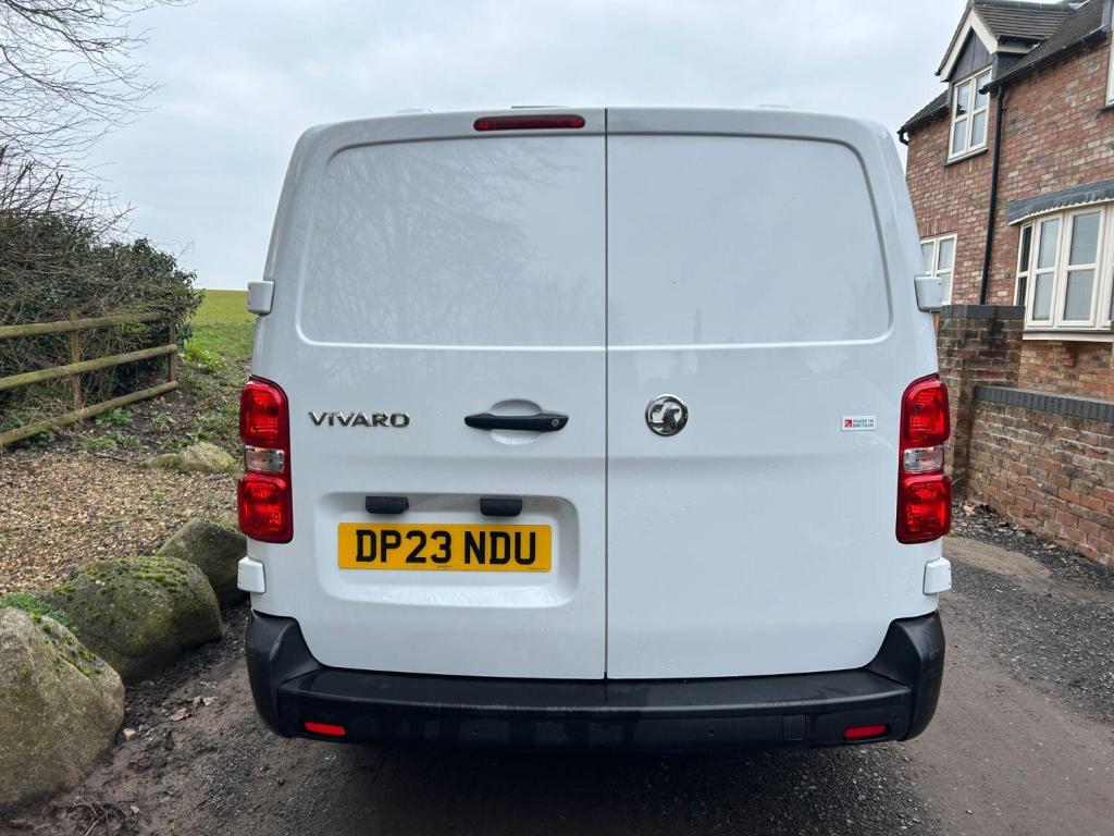 VAUXHALL VIVARO