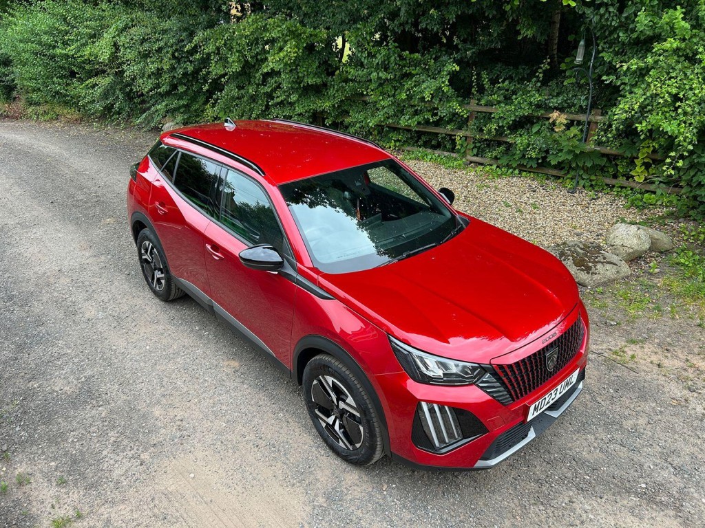 PEUGEOT 2008