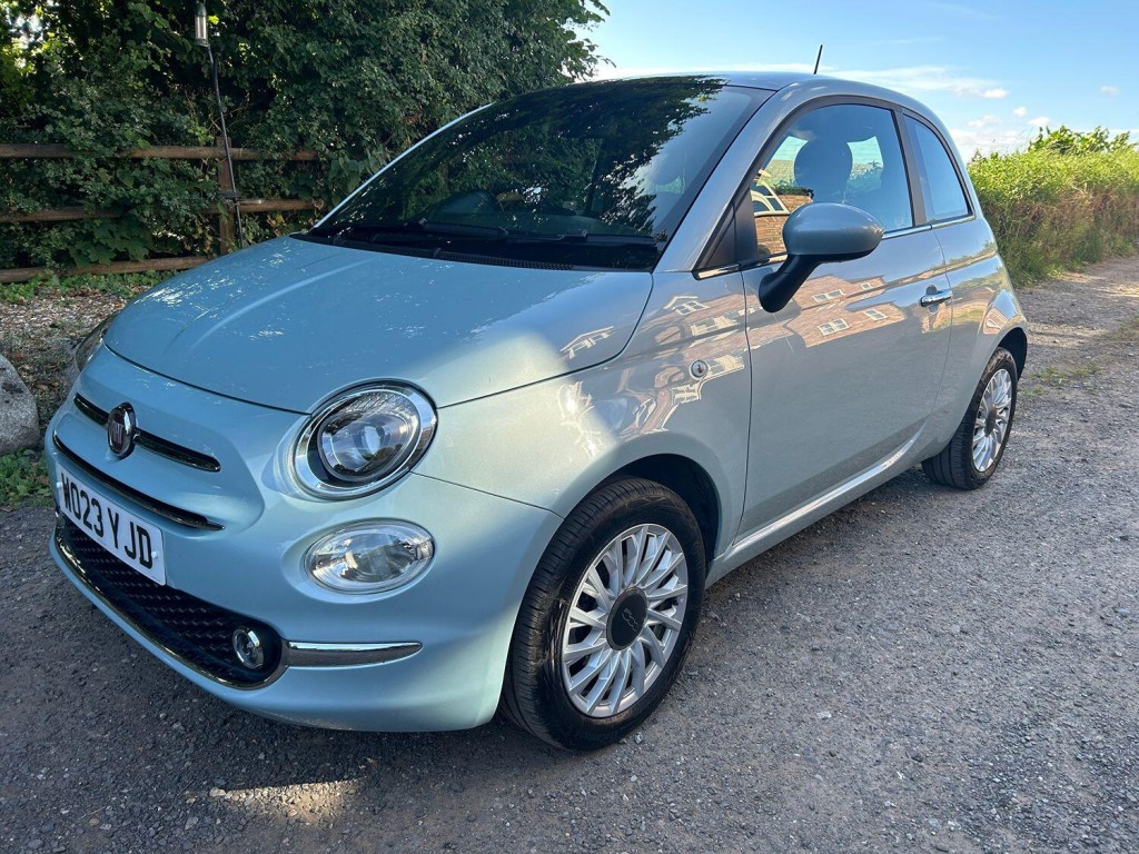 View FIAT 500 MHEV 1.0 70hp 6 SPEED