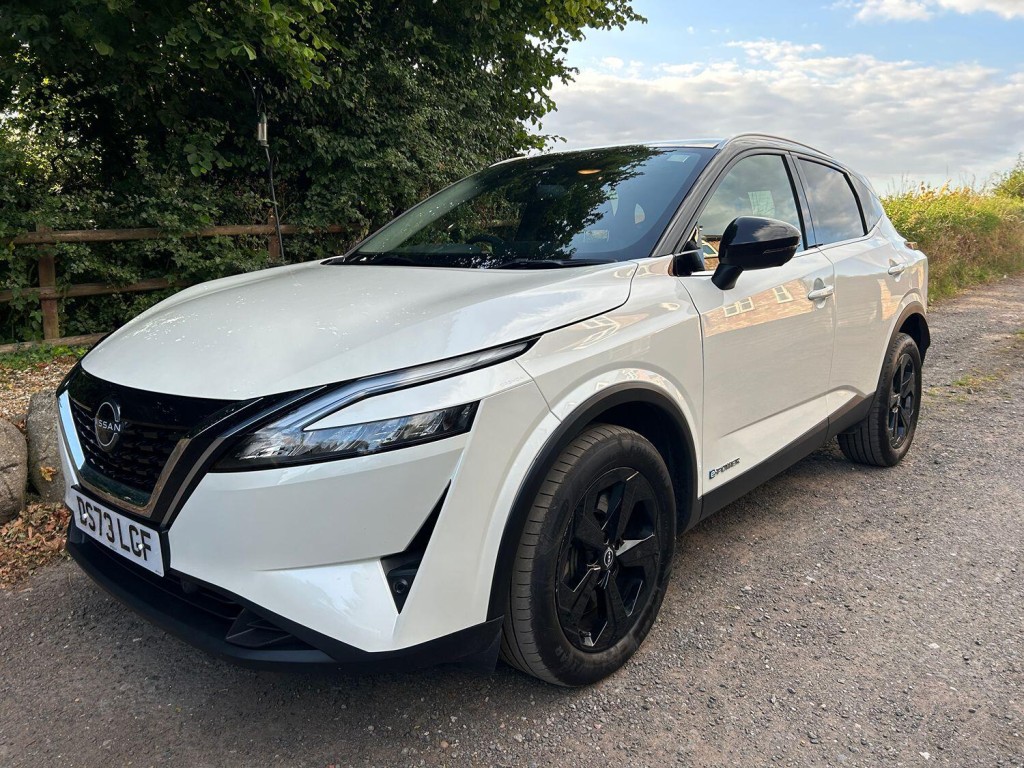 View NISSAN QASHQAI SIDE DAMAGE DRIVE AWAY