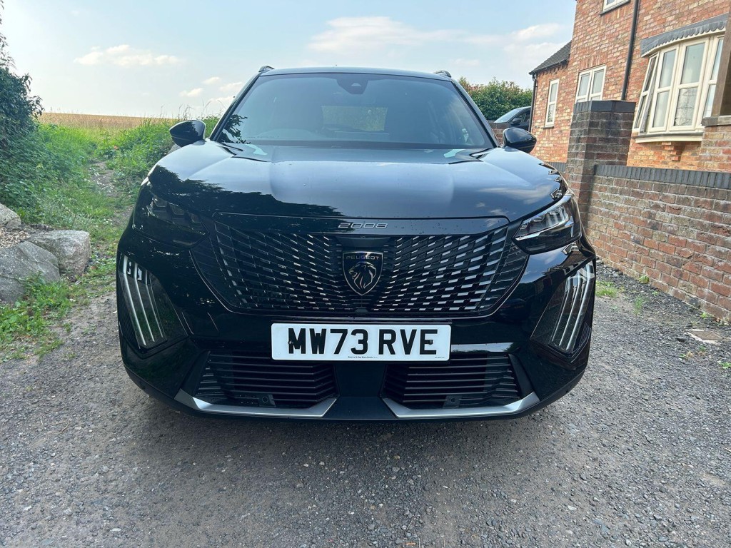 View PEUGEOT 2008 1.2 PureTech GT