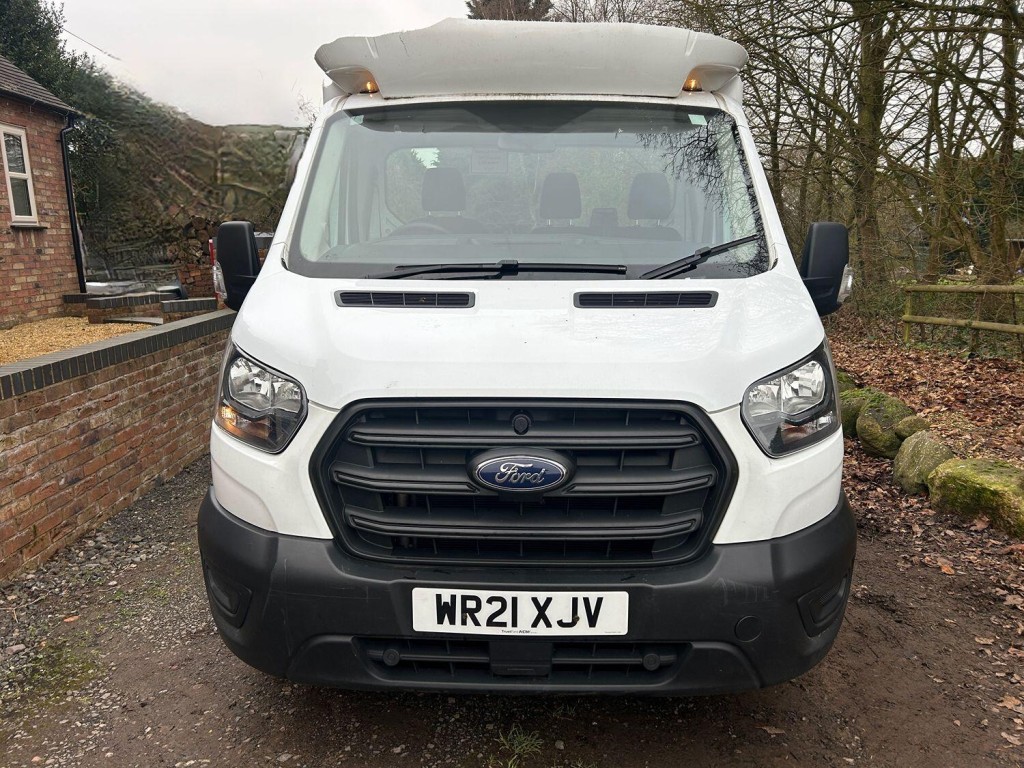 View FORD TRANSIT Transit Luton 350 A/C L4 2.0L 130PS RWD 