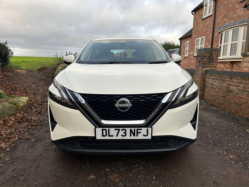 View NISSAN QASHQAI 1.3T Acenta Premium Automatic