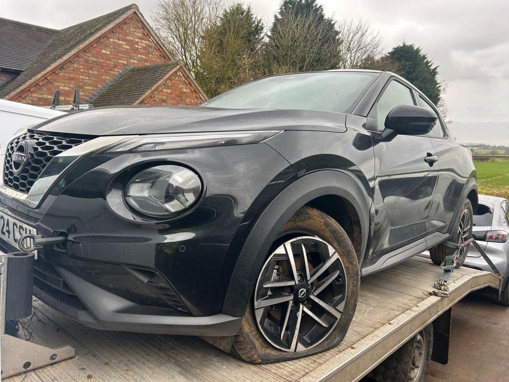 NISSAN JUKE