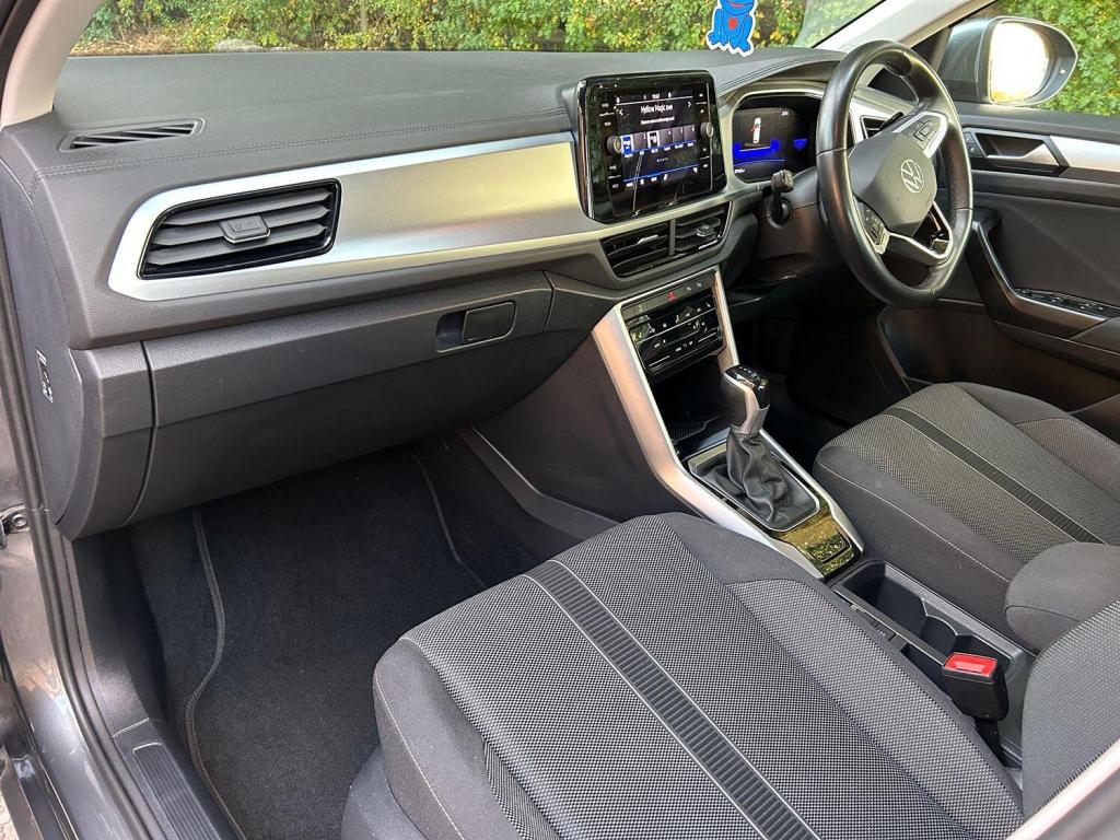 VOLKSWAGEN T-ROC