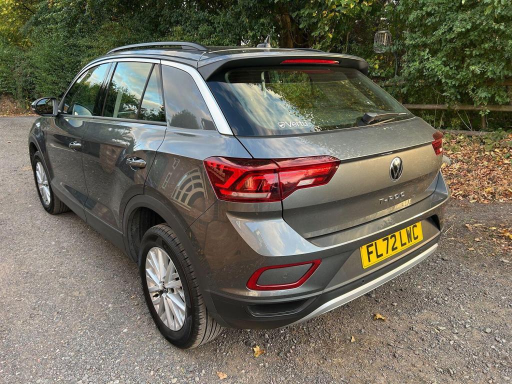 VOLKSWAGEN T-ROC
